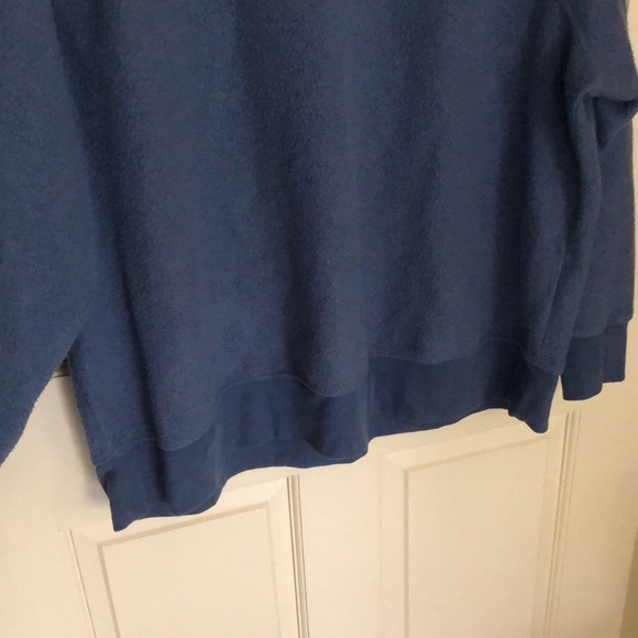 Old Navy Fleece Sweatshirt - Picture 4 of 4